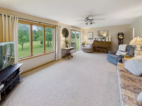Living - 1572 47th St SE, Saint Cloud, MN 56304 photo 4 of 4