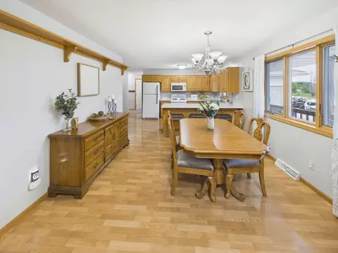 Dining - 1572 47th St SE, Saint Cloud, MN 56304 photo 1 of 2