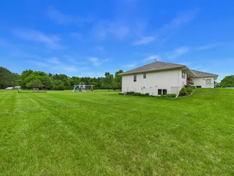 Exterior - 1572 47th St SE, Saint Cloud, MN 56304 photo 3 of 13