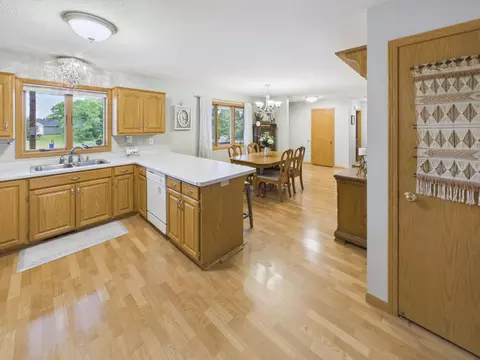 Kitchen - 1572 47th St SE, Saint Cloud, MN 56304 photo 2 of 3