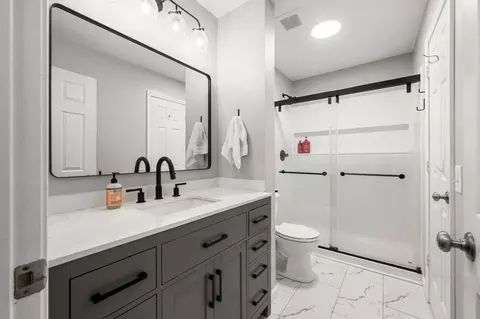 Bath - 4806 Shevlin Ct, Eagan, MN 55122 photo 1 of 3