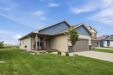 Exterior - 90 6th St E, Horace, ND 58047 photo 2 of 9