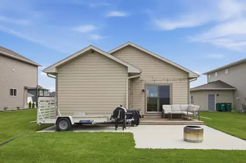 Exterior - 90 6th St E, Horace, ND 58047 photo 6 of 9