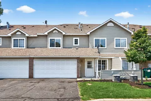 10966 Bluebird St NW, Coon Rapids, MN 55433