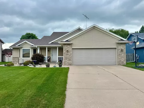 409 22nd Ave N, Sartell, MN 56377