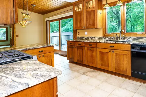 6340 Lamar Ave S, Cottage Grove, MN 55016