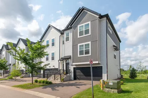 8658 London Cir NE #E, Blaine, MN 55449