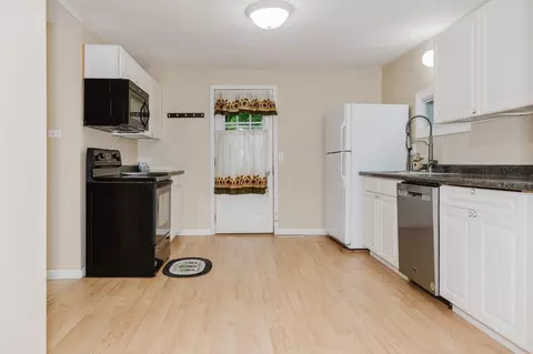 Kitchen - 924 3rd Ave NE, Brainerd, MN 56401 photo 1 of 3