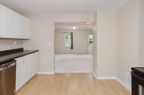 Living - 924 3rd Ave NE, Brainerd, MN 56401 photo 1 of 4