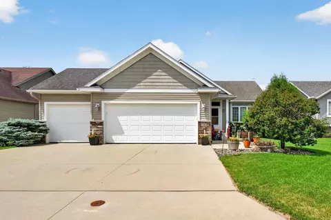 1753 Spruce Meadows Dr SE, Rochester, MN 55904