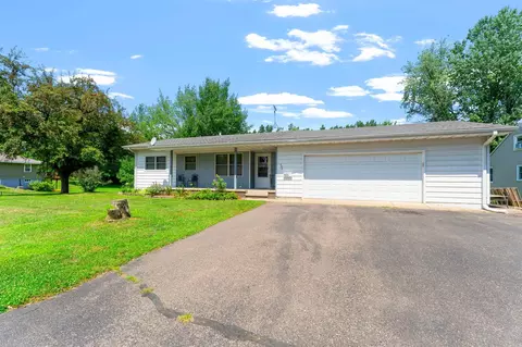 Exterior - 522 3rd St, Mora, MN 55051 photo 5 of 16