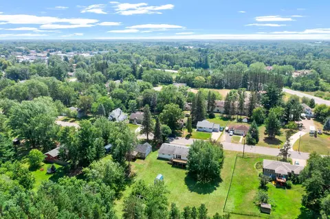 View/Area - 522 3rd St, Mora, MN 55051 photo 4 of 5