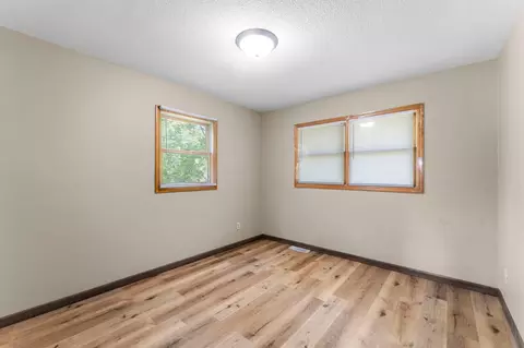 Bedroom - 522 3rd St, Mora, MN 55051 photo 3 of 6