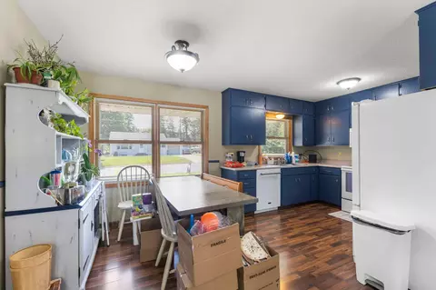 Kitchen - 522 3rd St, Mora, MN 55051 photo 2 of 5