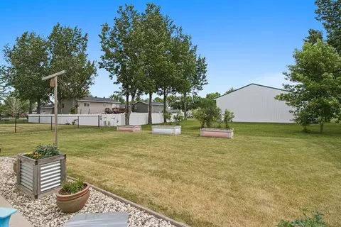 Exterior - 610 3rd St E, Horace, ND 58047 photo 3 of 4