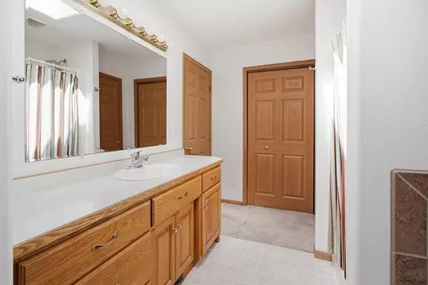 Bath - 610 3rd St E, Horace, ND 58047 photo 3 of 4