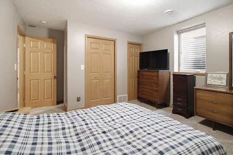 Bedroom - 610 3rd St E, Horace, ND 58047 photo 4 of 6
