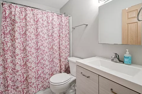 Bath - 610 3rd St E, Horace, ND 58047 photo 4 of 4