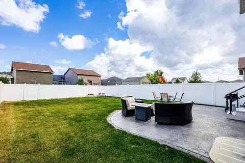 Exterior - 6087 56th Ave S, Fargo, ND 58104 photo 4 of 5
