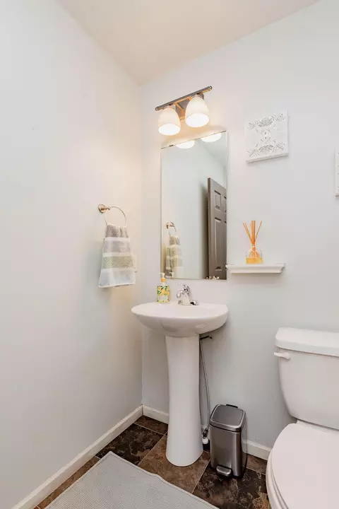 Bath - 6087 56th Ave S, Fargo, ND 58104 photo 1 of 8