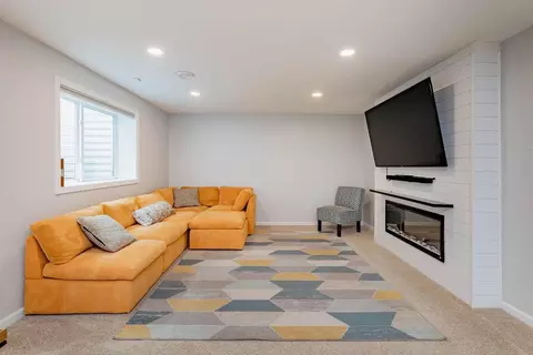 Living - 6087 56th Ave S, Fargo, ND 58104 photo 2 of 4