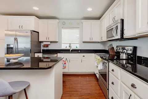 Kitchen - 6087 56th Ave S, Fargo, ND 58104 photo 3 of 3
