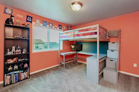 Bedroom - 6087 56th Ave S, Fargo, ND 58104 photo 4 of 8
