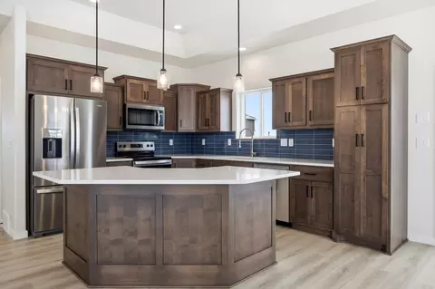 Kitchen - 7494 Eagle Pointe Dr S, Fargo, ND 58104 photo 4 of 5