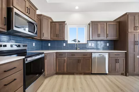 Kitchen - 7494 Eagle Pointe Dr S, Fargo, ND 58104 photo 2 of 5