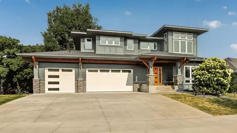 4275 Stone Crest Ln NE, Rochester, MN 55906