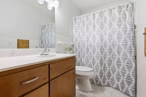 Bath - 2105 Centennial Dr, Saint Cloud, MN 56303 photo 1 of 2