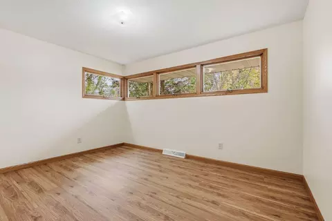 Bedroom - 2105 Centennial Dr, Saint Cloud, MN 56303 photo 4 of 5