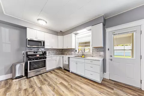 Kitchen - 727 2nd St NW, Faribault, MN 55021 photo 1 of 3