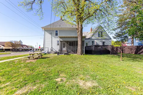 Exterior - 727 2nd St NW, Faribault, MN 55021 photo 6 of 10