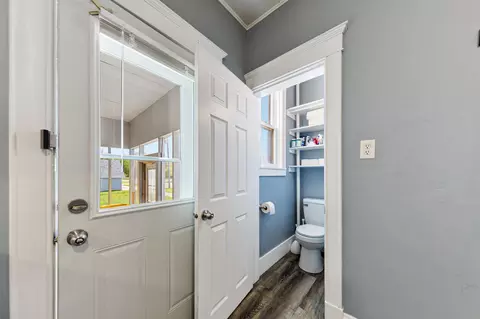 Entry Way - 727 2nd St NW, Faribault, MN 55021 photo 2 of 2