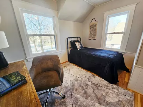 Bedroom - 914 N 4th St, Montevideo, MN 56265 photo 4 of 8