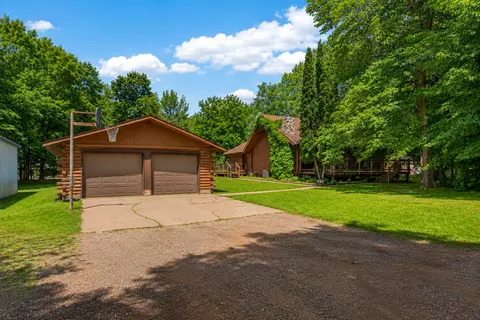 11897 Elm Cir, Pine City, MN 55063