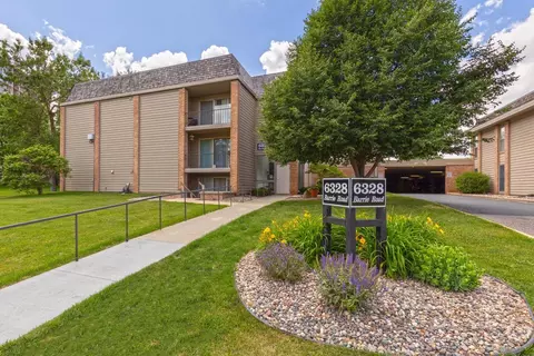 6328 Barrie Rd #3K, Edina, MN 55435