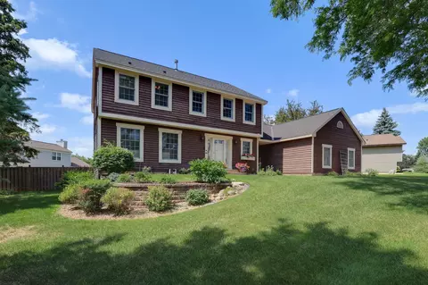 455 High Point Curv S, Maplewood, MN 55119