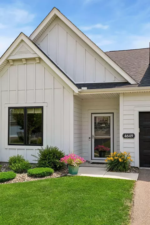 4649 Foxglove Dr, Excelsior, MN 55331 photo 3