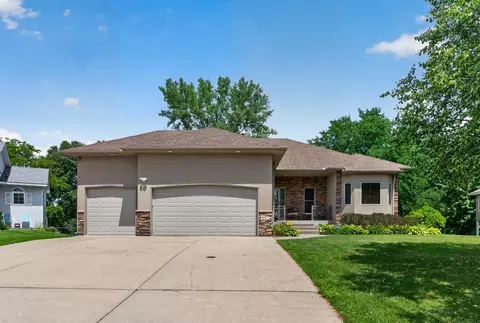 607 100th Ct NE, Blaine, MN 55434