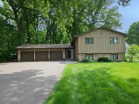 5940 Otter View Trl, White Bear Lake, MN 55110