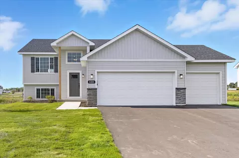 1504 Woods Rd NE, Isanti, MN 55040