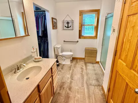 Bath - 11326 Grouse Loop NW, Walker, MN 56484 photo 1 of 5