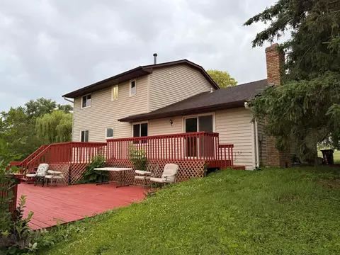 Exterior - 7050 Pioneer Trl, Greenfield, MN 55357 photo 3 of 9