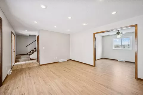 Living - 7050 Pioneer Trl, Greenfield, MN 55357 photo 3 of 6