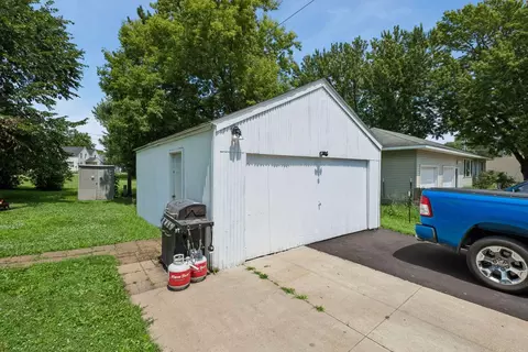 415 Francis St, Faribault, MN 55021 photo 33