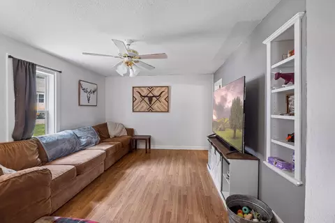 415 Francis St, Faribault, MN 55021 photo 5