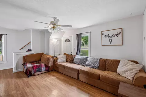 415 Francis St, Faribault, MN 55021 photo 6