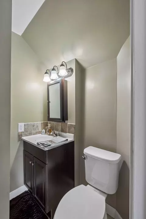 415 Francis St, Faribault, MN 55021 photo 15